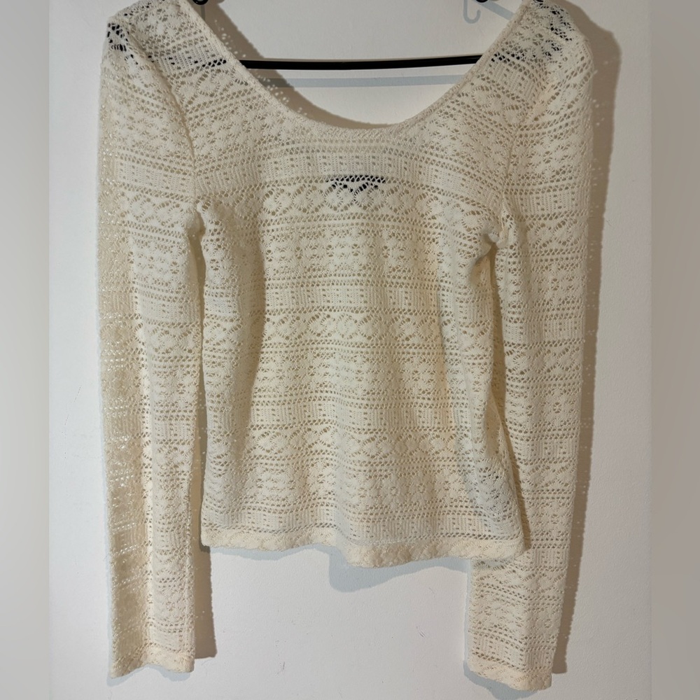 American Eagle Outfitters Women Medium Long Sleeve Scoop Neck Top Lace Crop Top